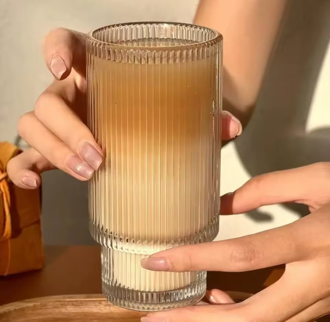 Transparent Strip Glass Cup With Bamboo Lid, Stackable Coffee Glass Cup, Reusable Smoothie Drinking Glass With Straw Transparent Strip Glass Cup With Bamboo Lid, Stackable Coffee Glass Cup, Reusable Smoothie Drinking Glass With Straw